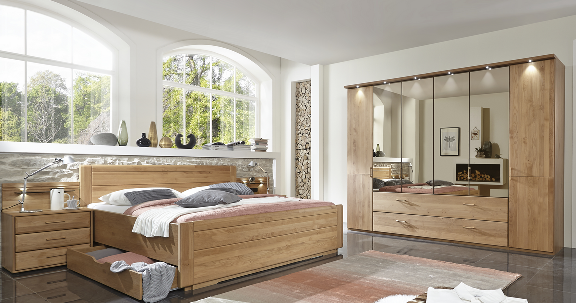 Schlafzimmer von Wiemann-Modell Lido-in Erle teilmassiv